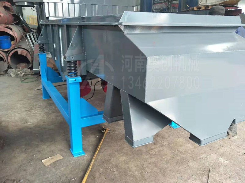 糧食清選直線篩分機的構成原理